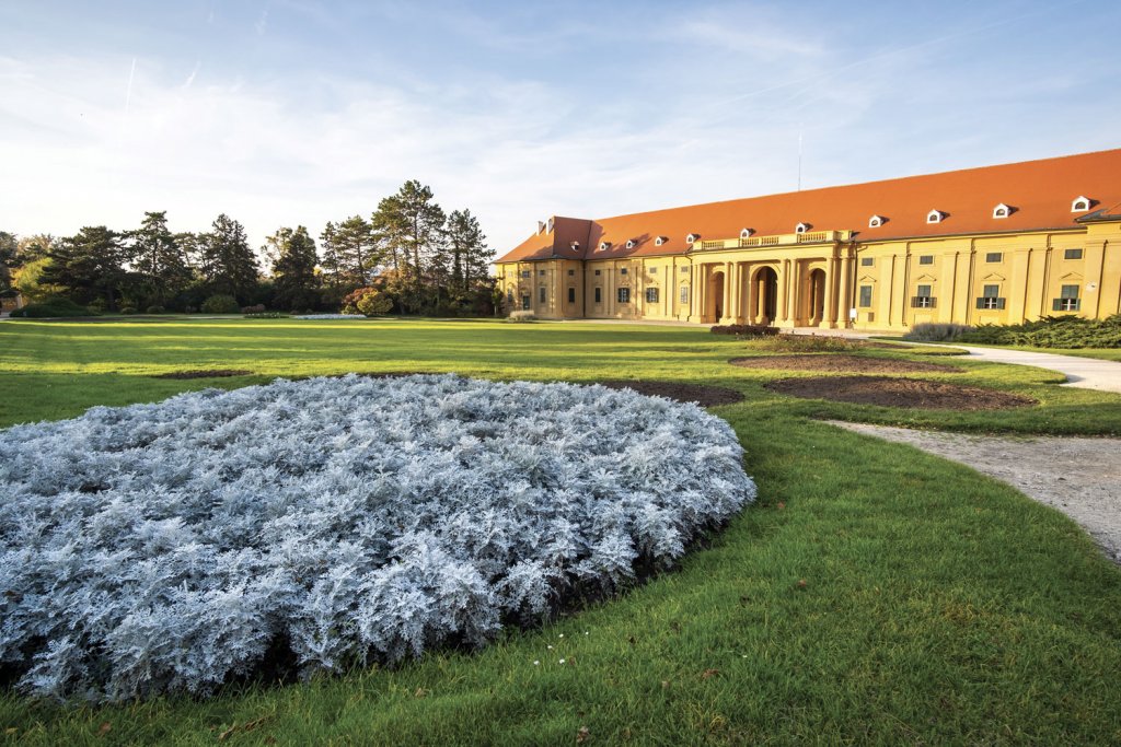 rgb_cmyk_green-gardens-lednice-castle-chateau-yard-moravia-czech-republic-copy
